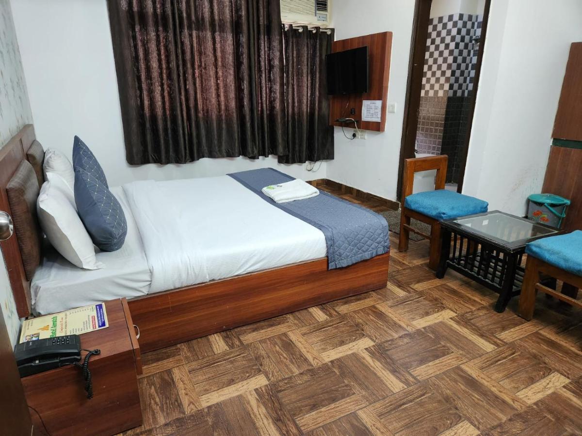 Hotel Aerotech Suite New Delhi Ngoại thất bức ảnh