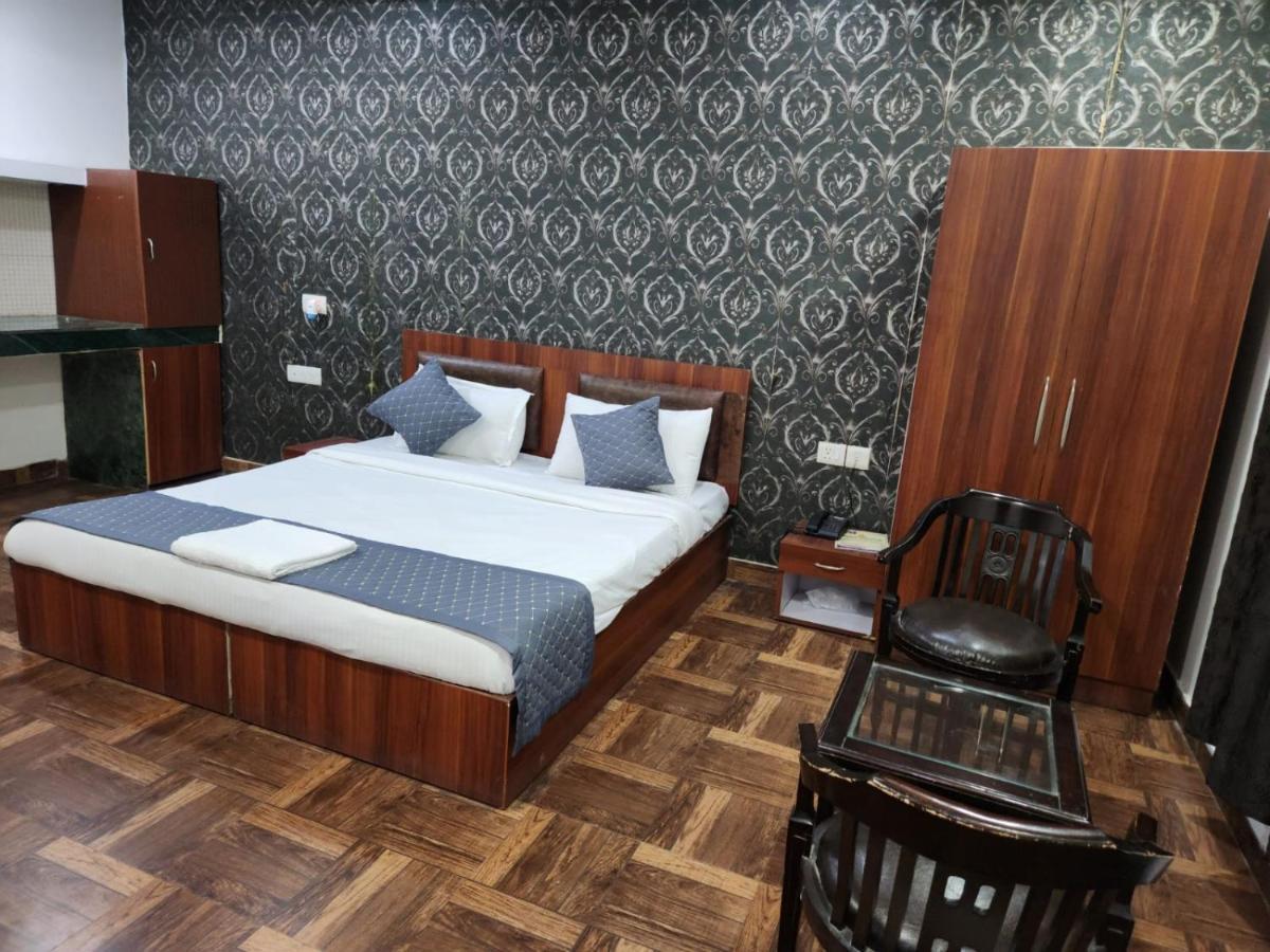 Hotel Aerotech Suite New Delhi Ngoại thất bức ảnh