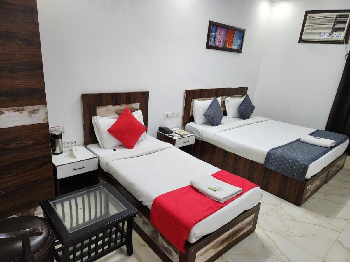 Hotel Aerotech Suite New Delhi Ngoại thất bức ảnh