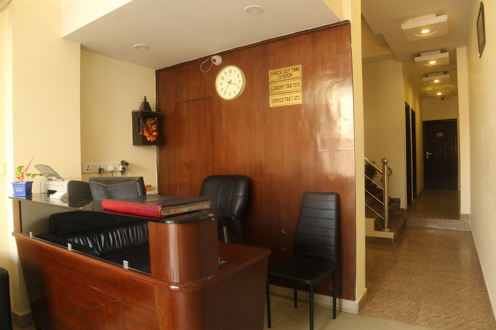 Hotel Aerotech Suite New Delhi Ngoại thất bức ảnh
