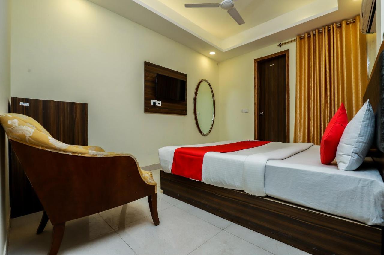 Hotel Aerotech Suite New Delhi Ngoại thất bức ảnh