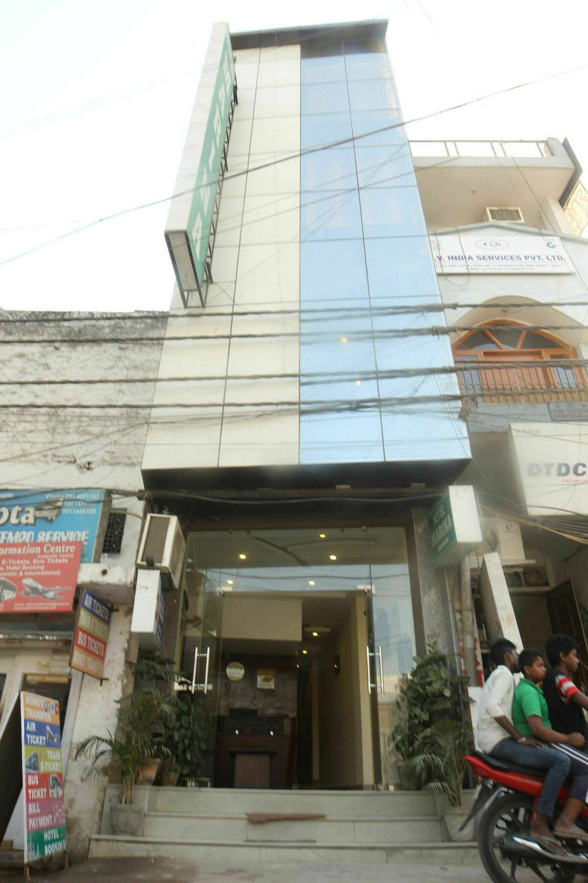 Hotel Aerotech Suite New Delhi Ngoại thất bức ảnh